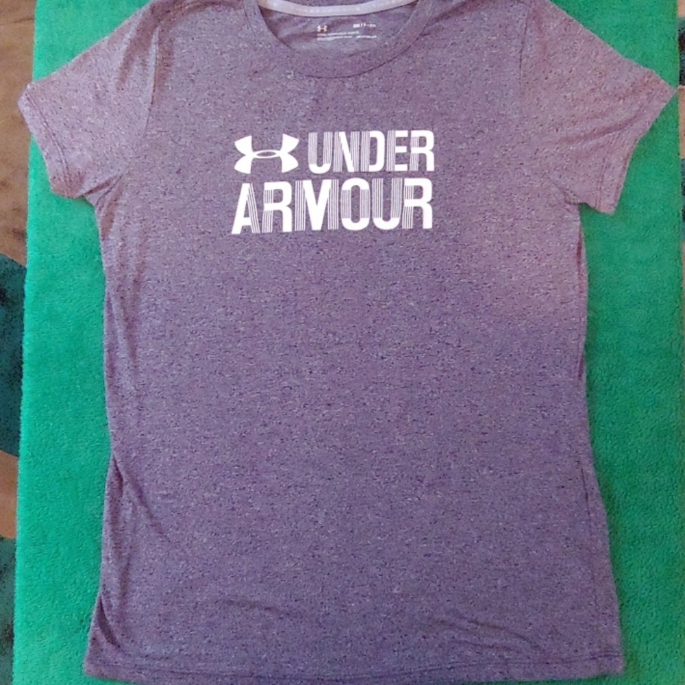 🌞5 for $20🌞 Under Armour Sweat control t-shirt